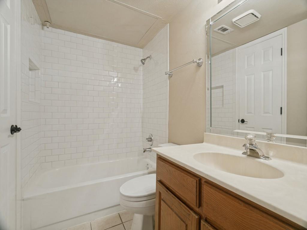 358 W Harwood Road G Property Photo 10