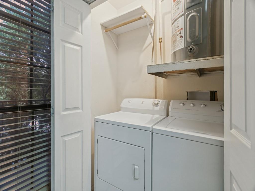 358 W Harwood Road G Property Photo 11