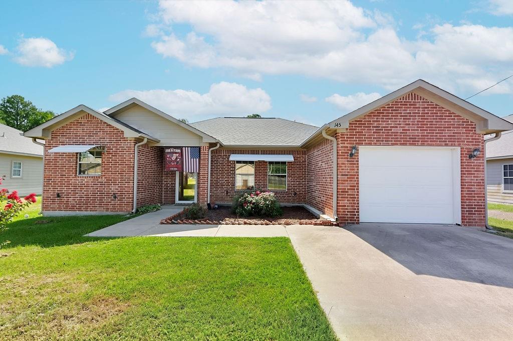 145 Tupelo Property Photo 1
