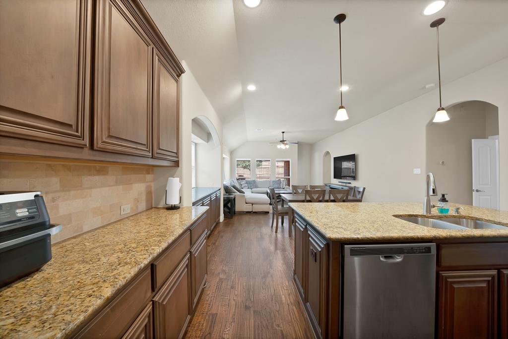 1517 Wright Street Property Photo 11