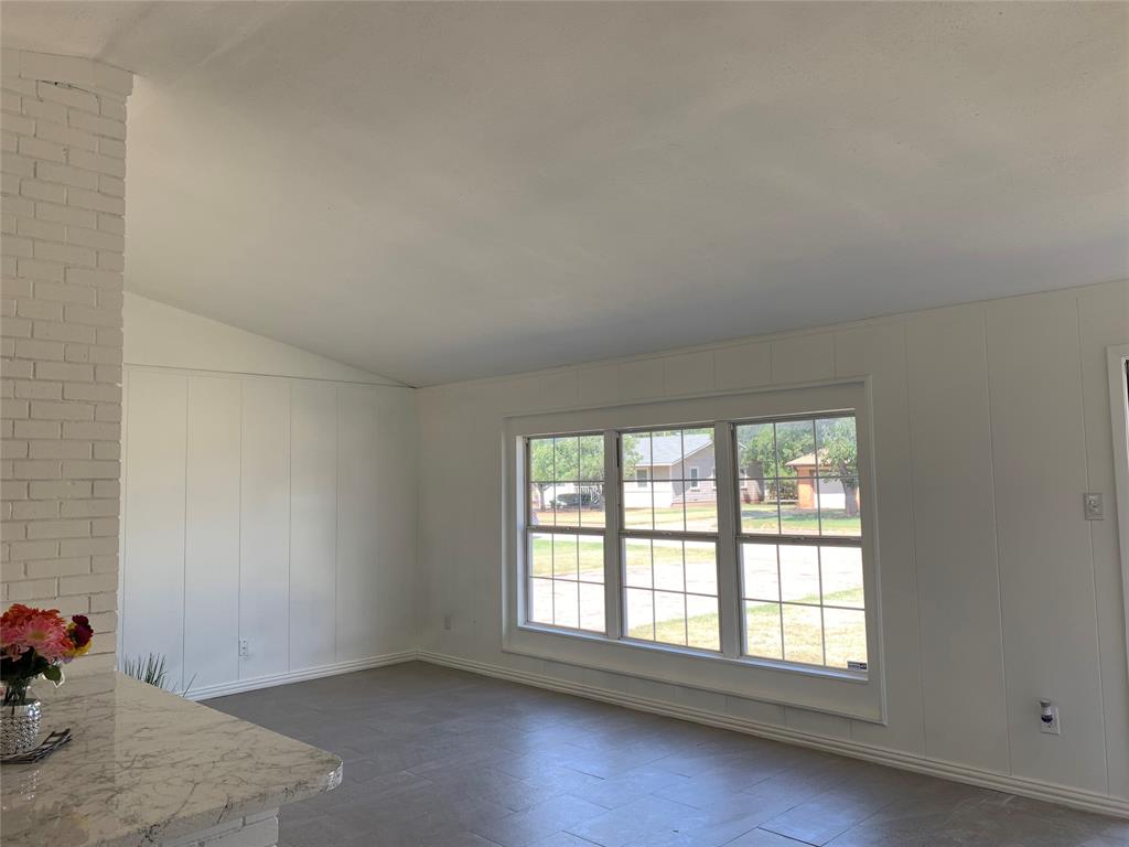 650 Peake Property Photo 7