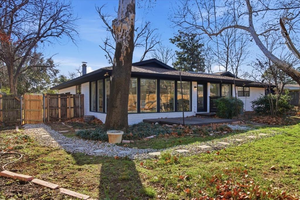 1509 University Drive Property Photo 32