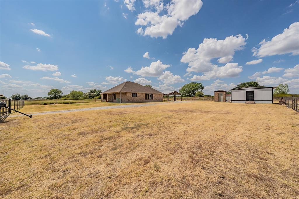 4798 County Road 2690 Property Photo 3