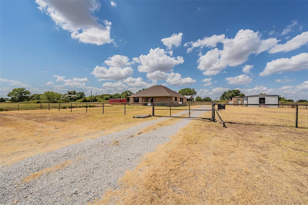 4798 County Road 2690 Property Photo 40