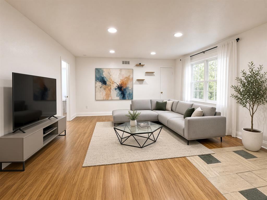 10870 Cassandra Way Property Photo 3