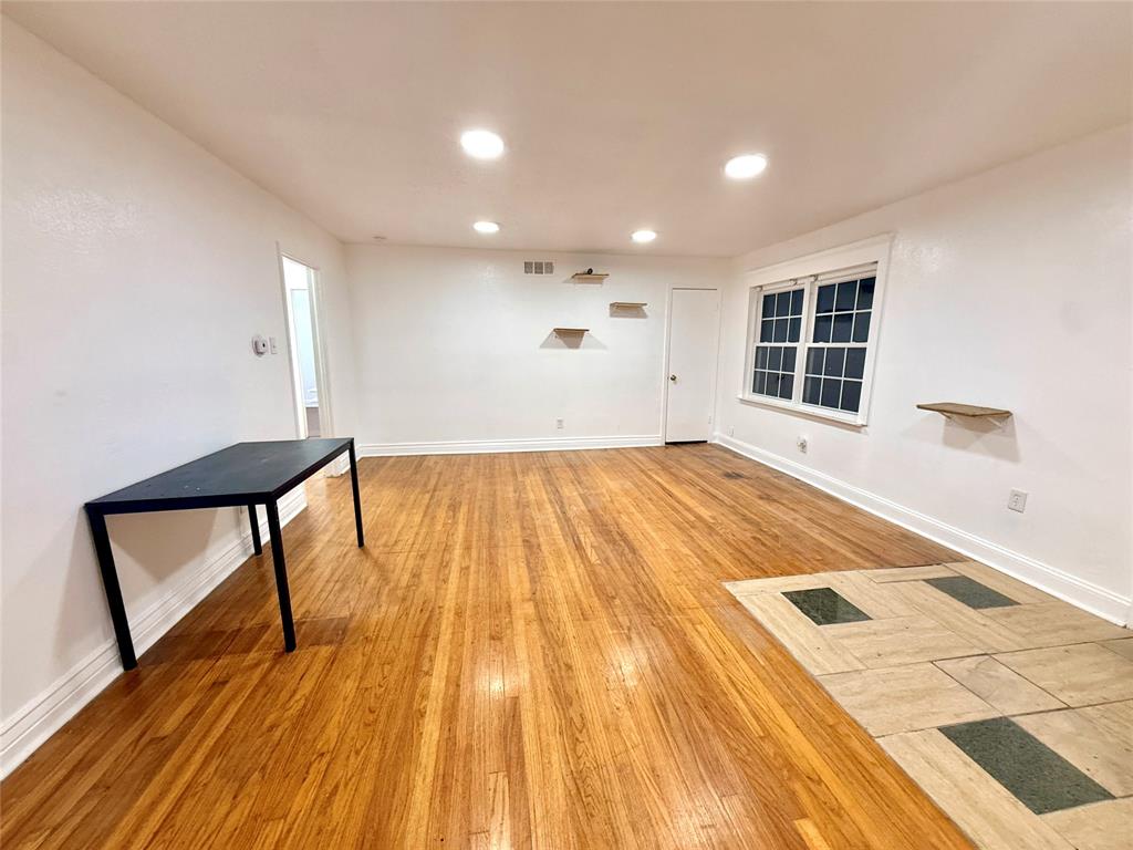10870 Cassandra Way Property Photo 4