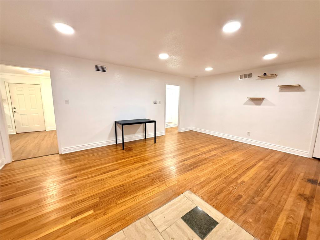 10870 Cassandra Way Property Photo 5