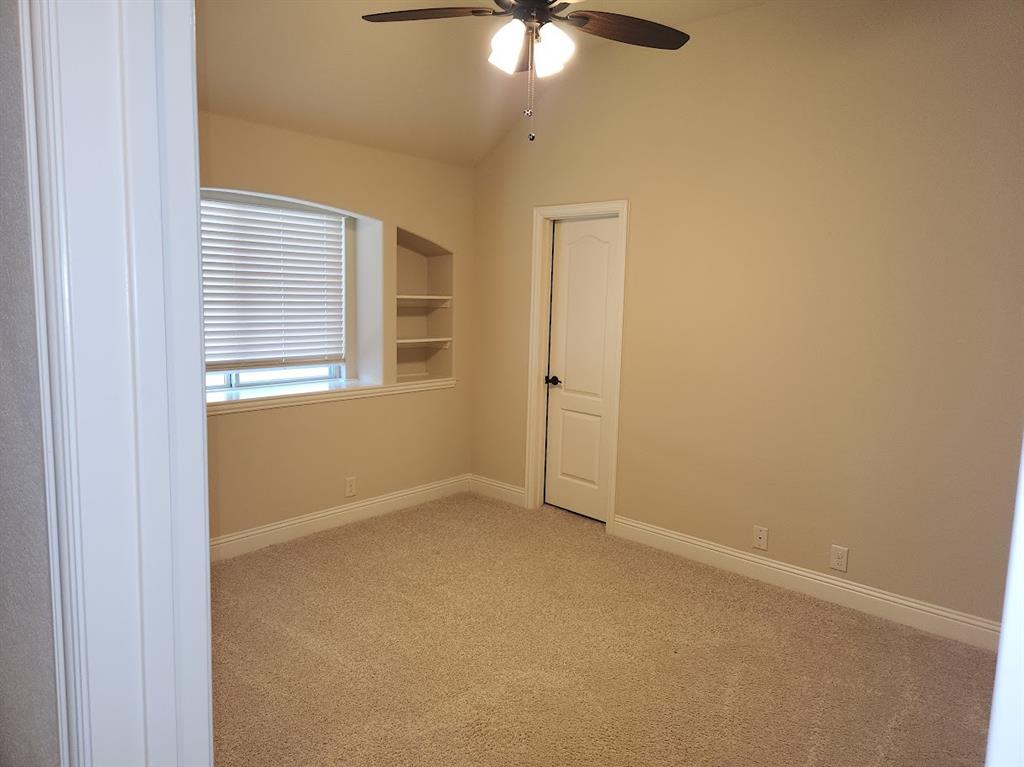 3109 Midnight Moon Drive Property Photo 4