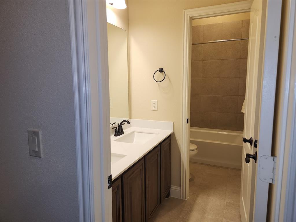 3109 Midnight Moon Drive Property Photo 12