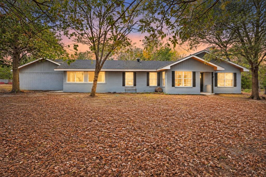 102 Old Pecan Property Photo 1