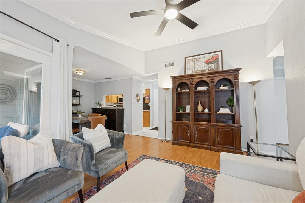 1208 Riverchase Lane 247 Property Photo 3