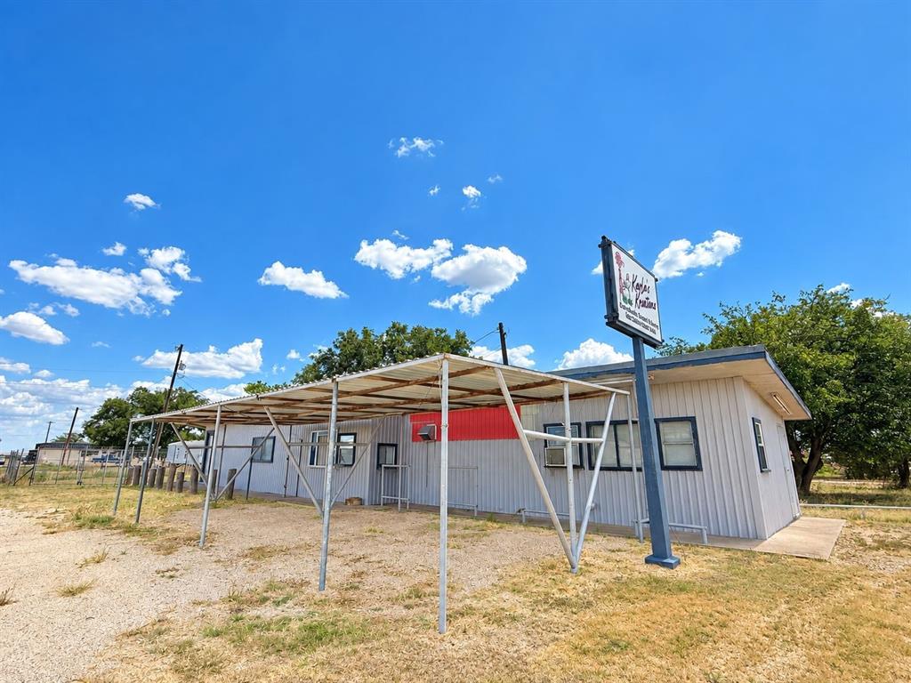7741 E Hwy 153 Property Photo 1