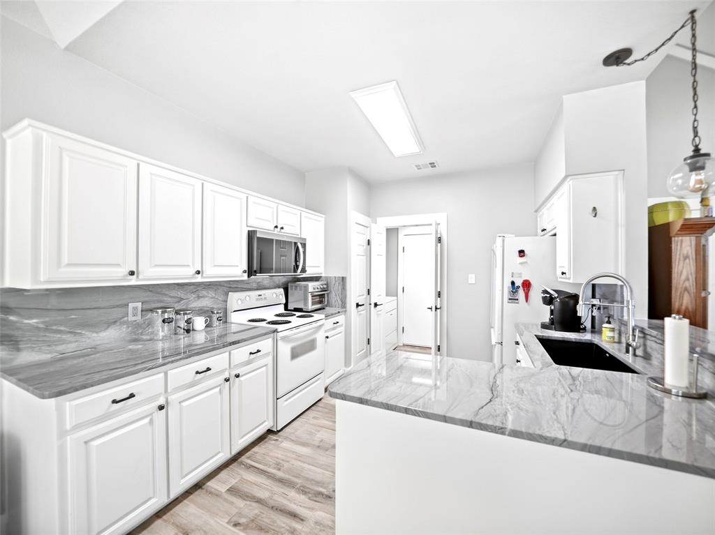 1426 Di Orio Drive Property Photo 3