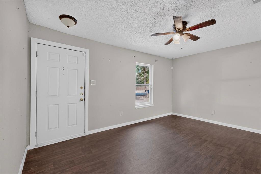 4424 Tacoma Street Property Photo 7