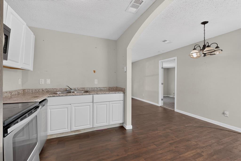 4424 Tacoma Street Property Photo 15