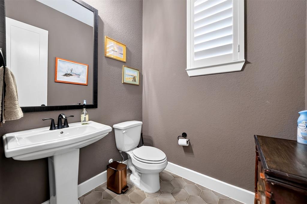 2218 Randas Way Property Photo 5