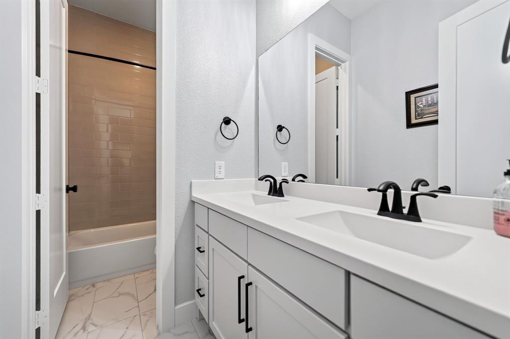 2218 Randas Way Property Photo 22