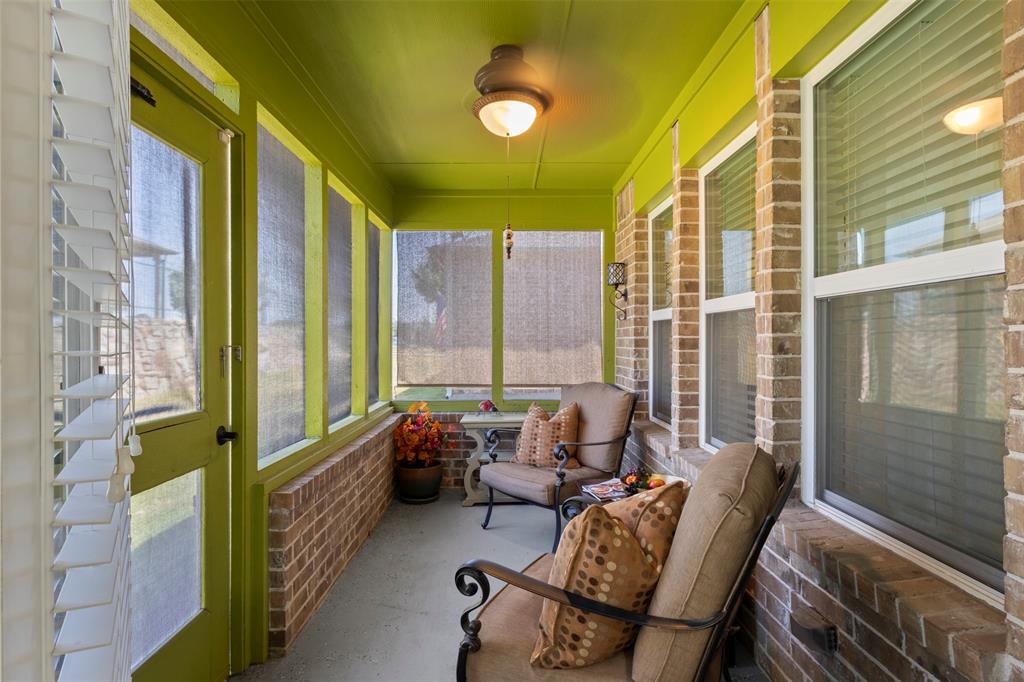 146 Montague Lane Property Photo 19