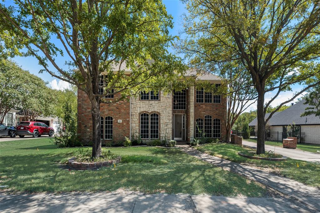 208 Stanford Court Property Photo 2