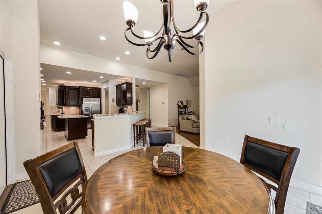 208 Stanford Court Property Photo 13