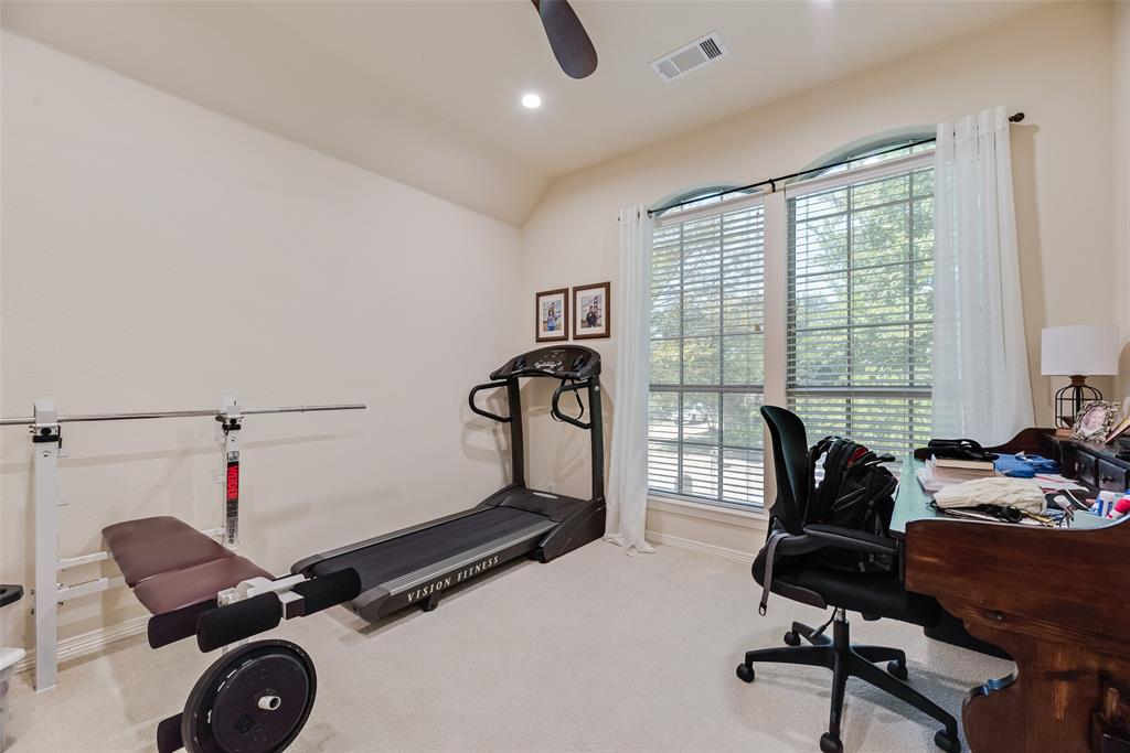 208 Stanford Court Property Photo 26