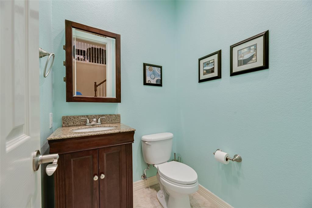208 Stanford Court Property Photo 34