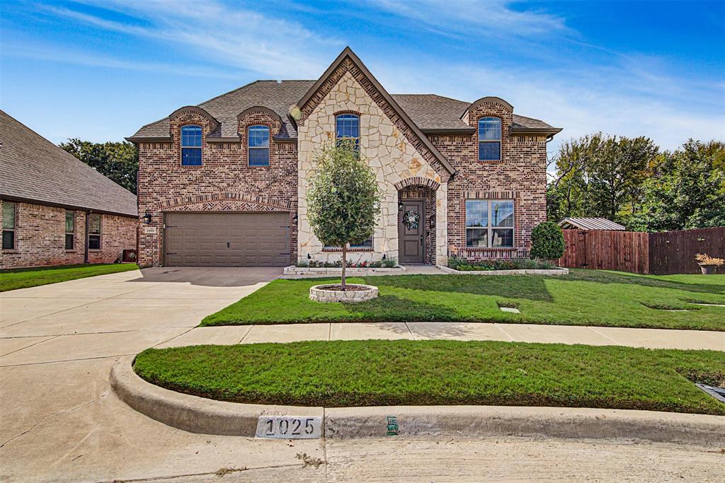 1025 Whitetail Court Property Photo 1