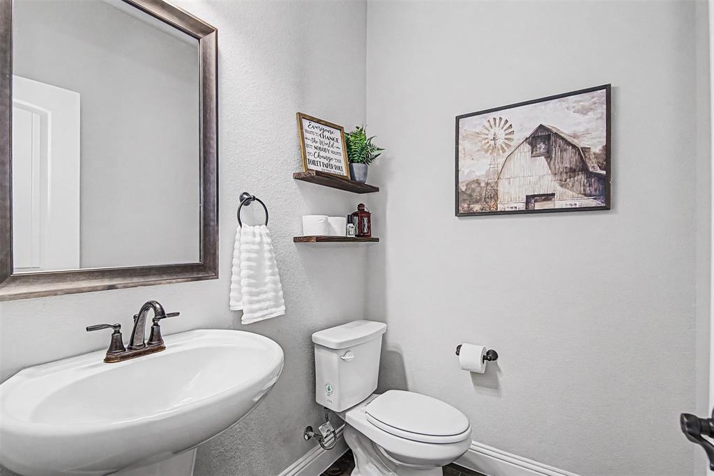 1025 Whitetail Court Property Photo 5