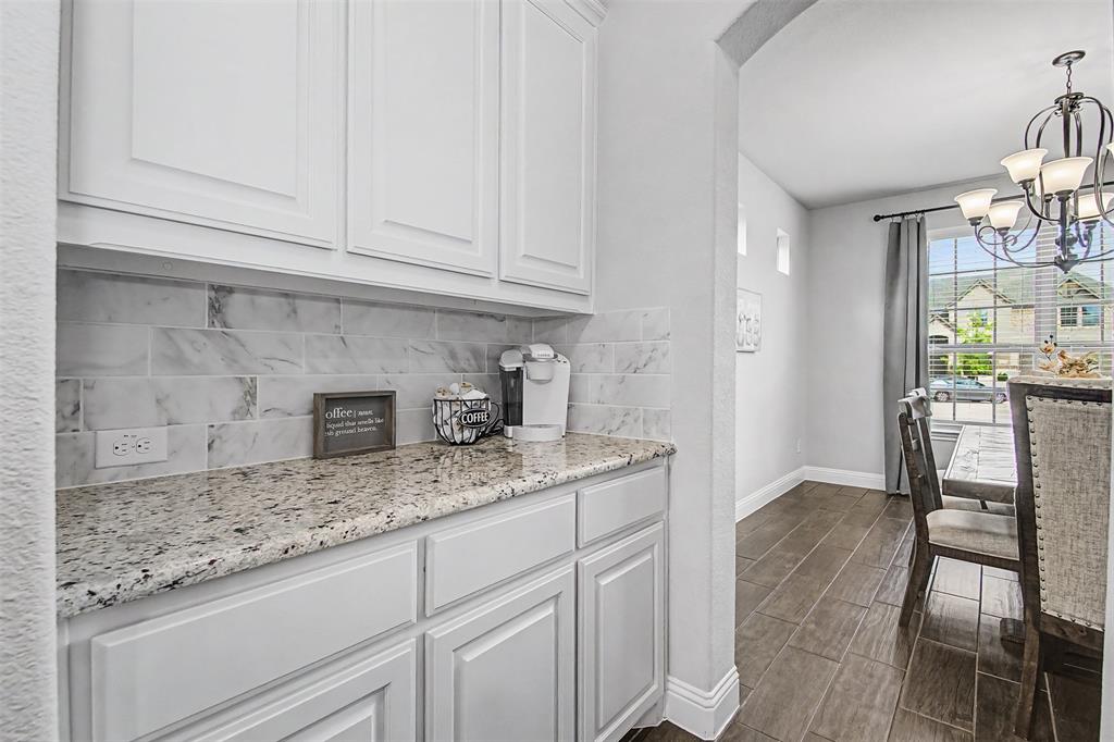 1025 Whitetail Court Property Photo 9