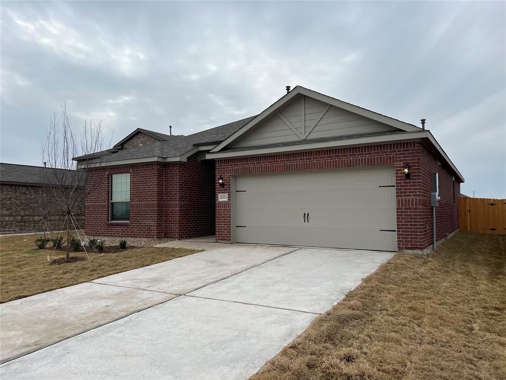2013 Emma Court Property Photo 2