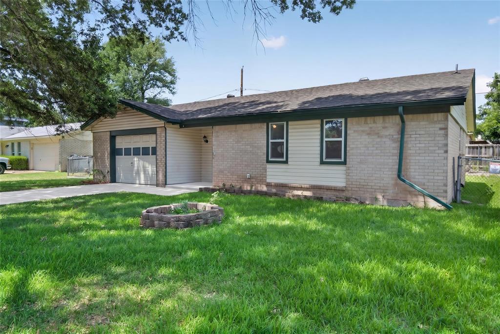 2461 Lisa Street Property Photo 2