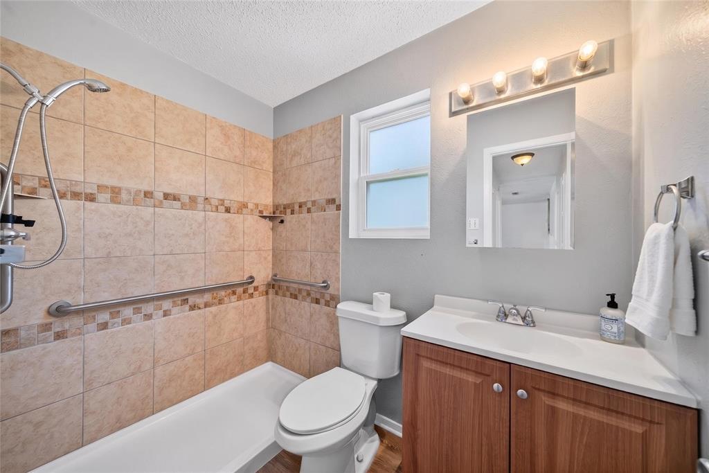 2461 Lisa Street Property Photo 15