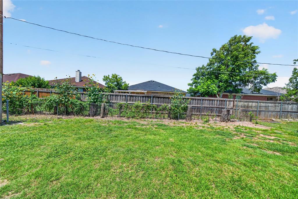 2461 Lisa Street Property Photo 19