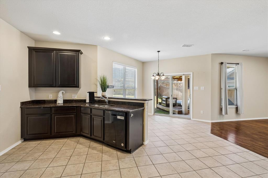 3413 Seaside Drive Property Photo 10