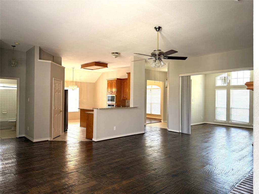 1419 Glendover Drive Property Photo 7