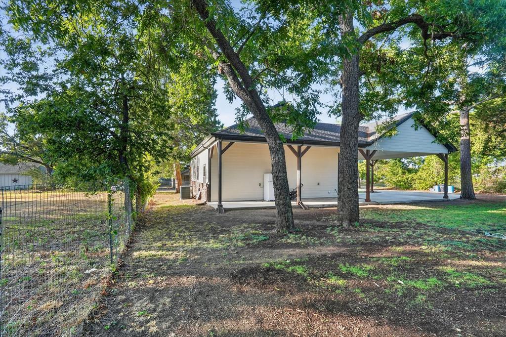 617 E Chambers Street Property Photo 25