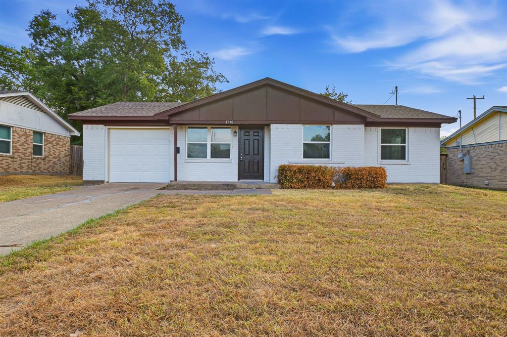 1340 E Park Drive Property Photo 1