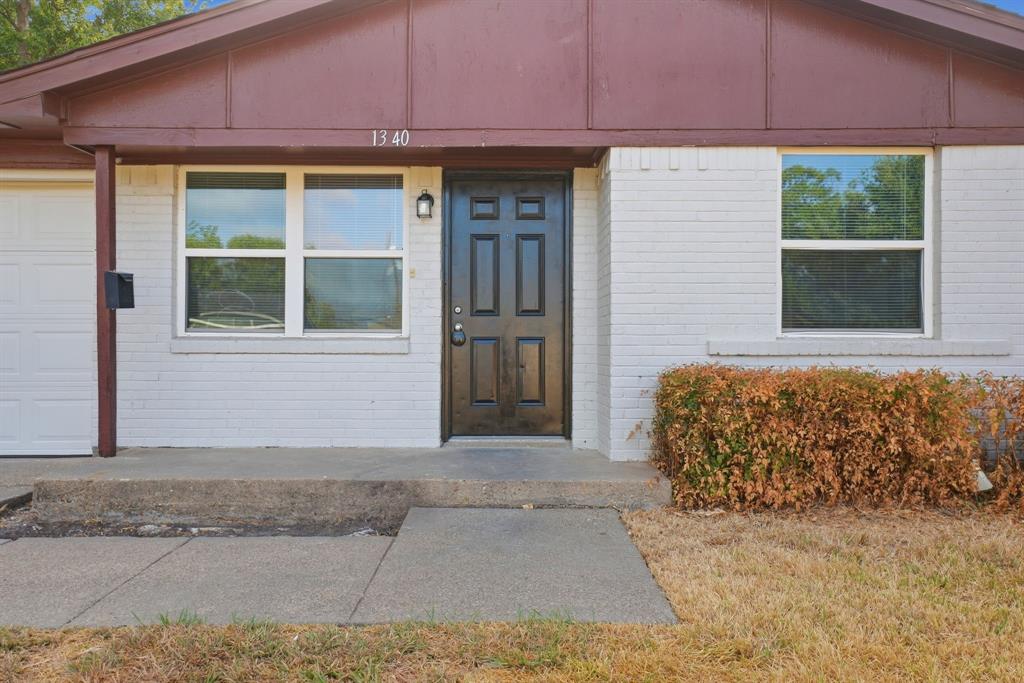 1340 E Park Drive Property Photo 2