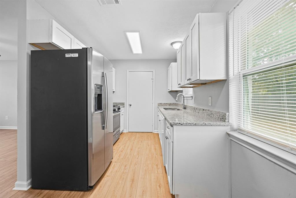 1340 E Park Drive Property Photo 9