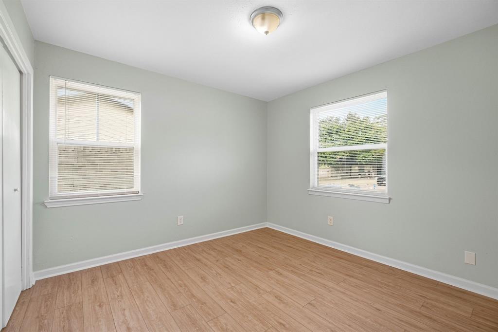 1340 E Park Drive Property Photo 14