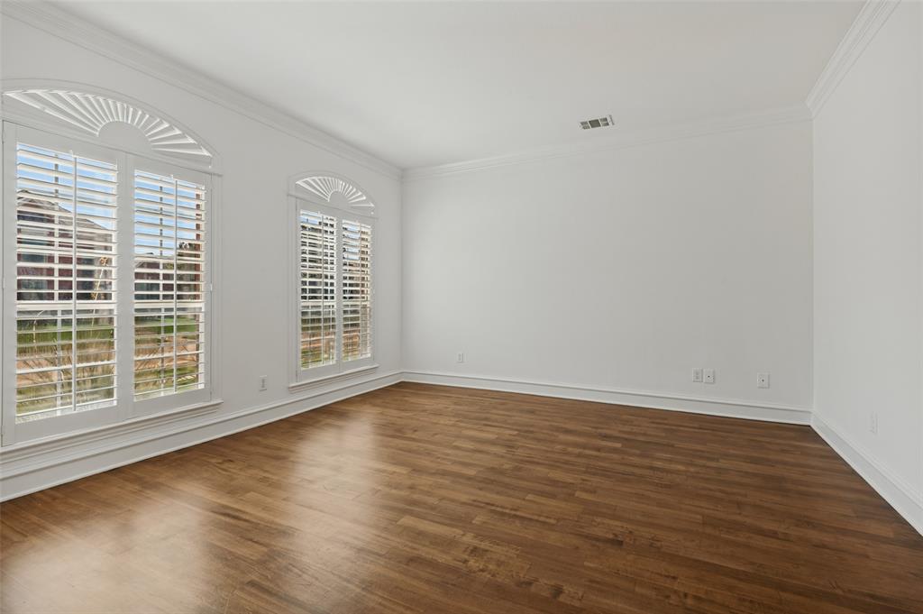 1432 Parkwood Drive Property Photo 6