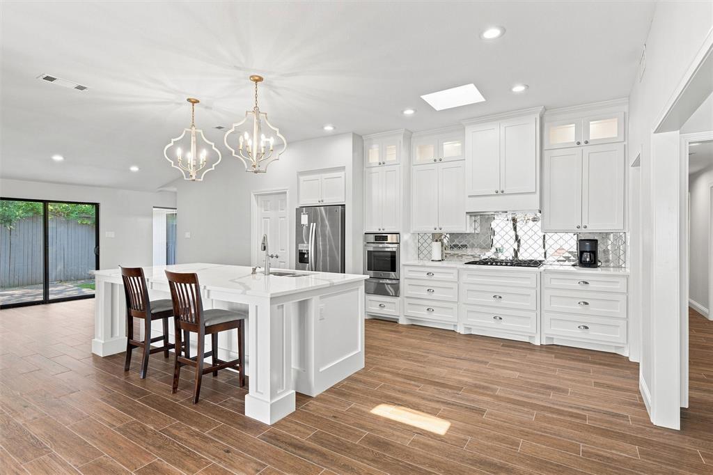 611 Westview Avenue Property Photo 1