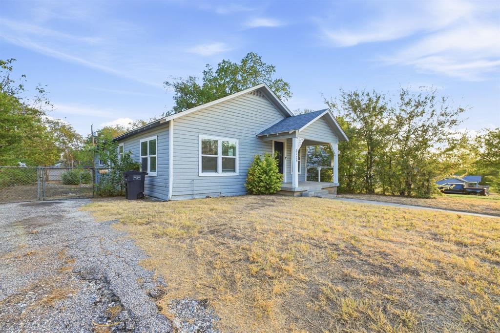 5728 Kilpatrick Avenue Property Photo 3