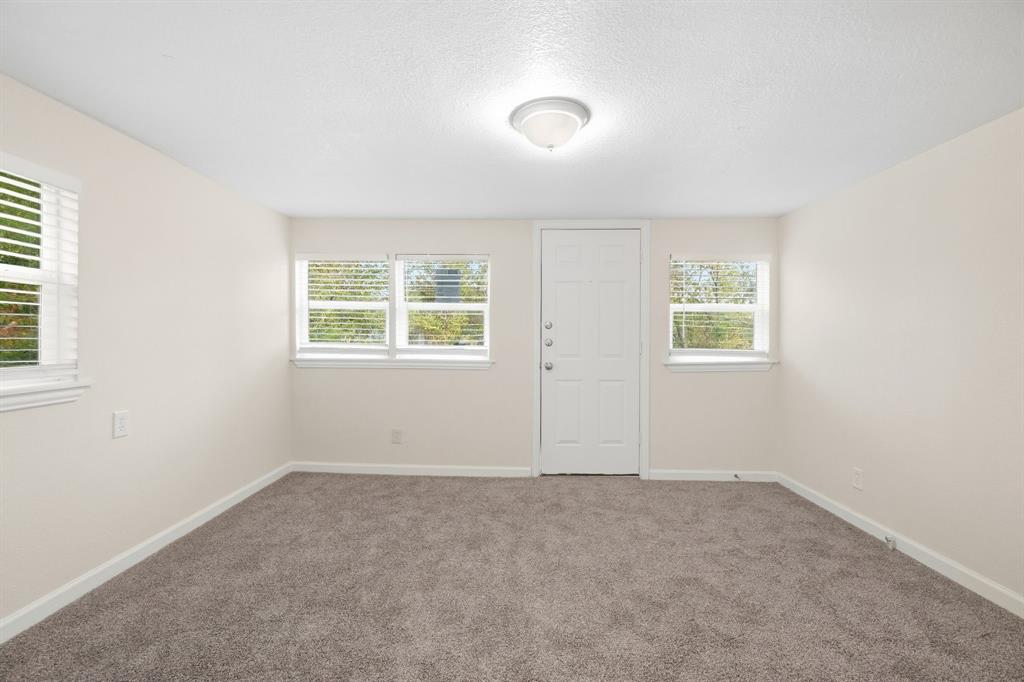 5728 Kilpatrick Avenue Property Photo 14