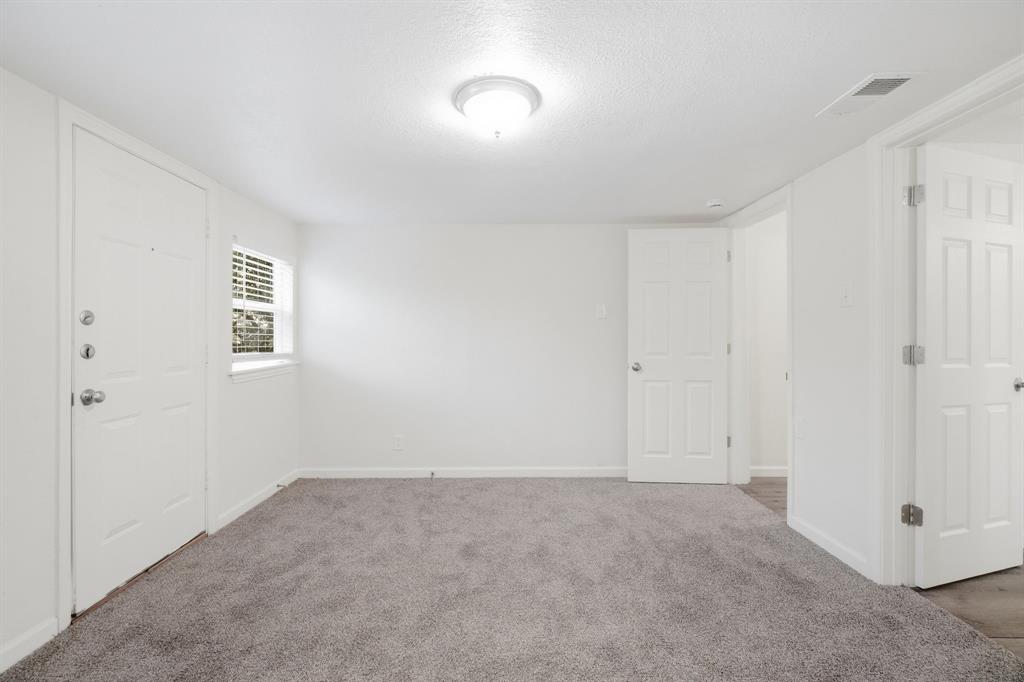 5728 Kilpatrick Avenue Property Photo 15