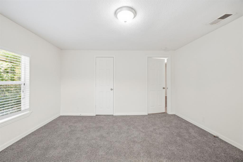 5728 Kilpatrick Avenue Property Photo 18
