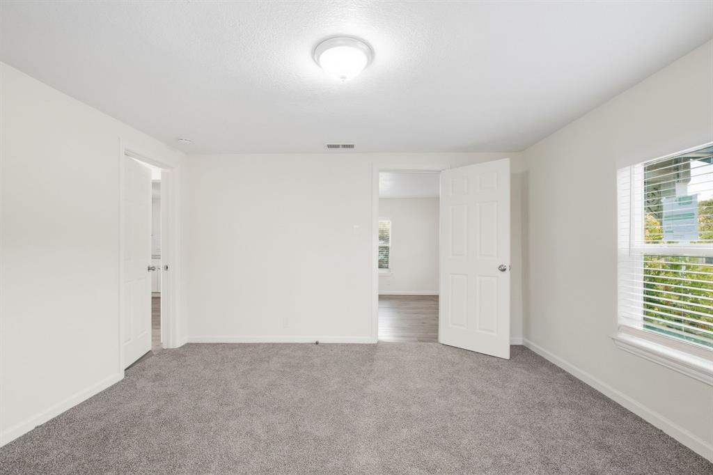 5728 Kilpatrick Avenue Property Photo 19