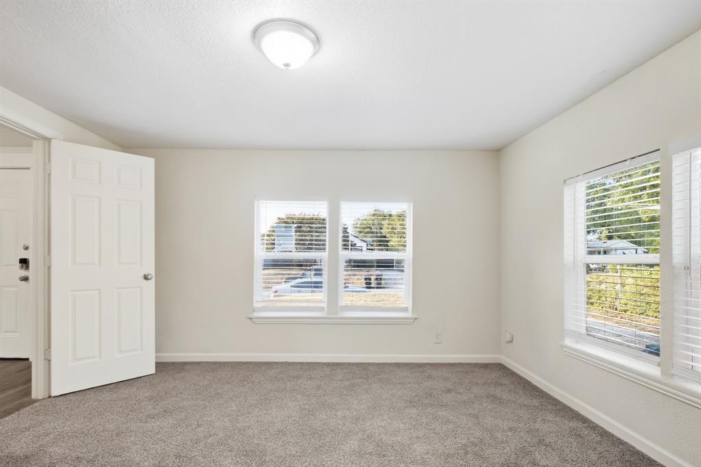 5728 Kilpatrick Avenue Property Photo 20