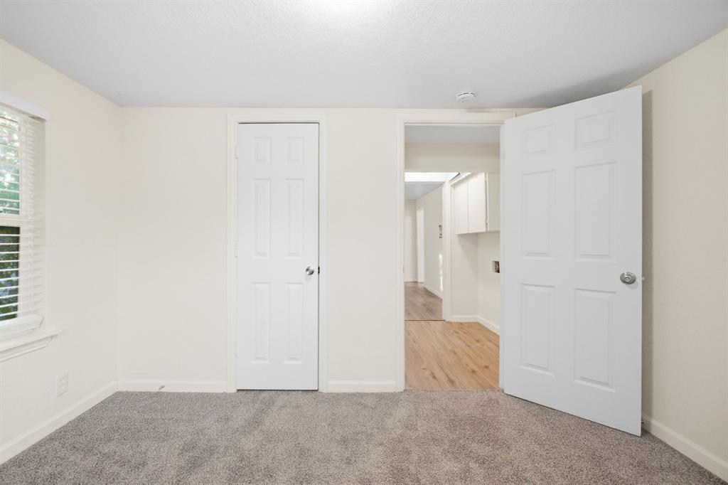 5728 Kilpatrick Avenue Property Photo 23