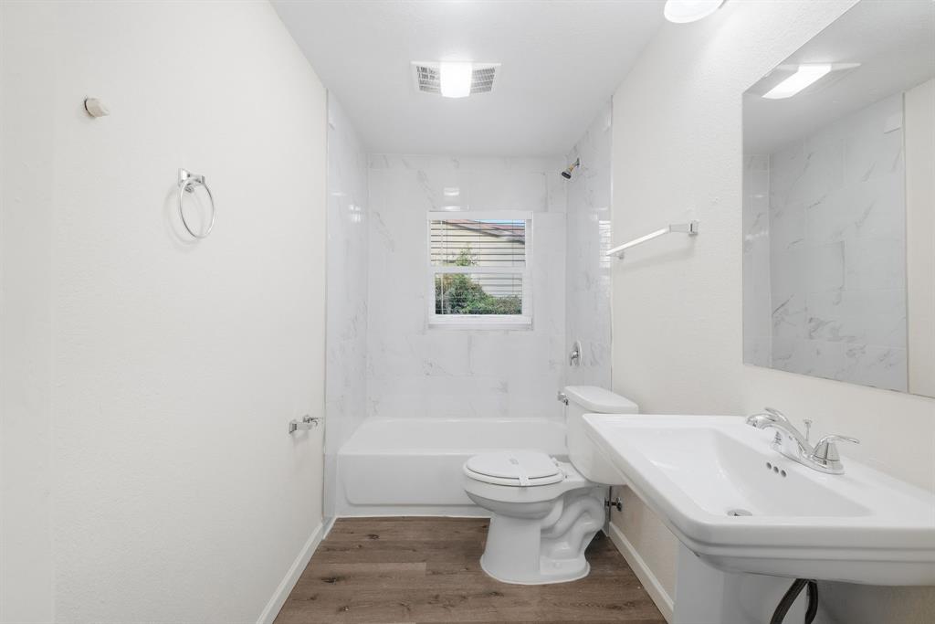 5728 Kilpatrick Avenue Property Photo 26